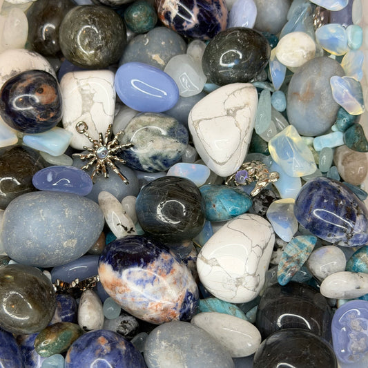 Aquarius Zodiac Crystal Confetti Scoop (200g)