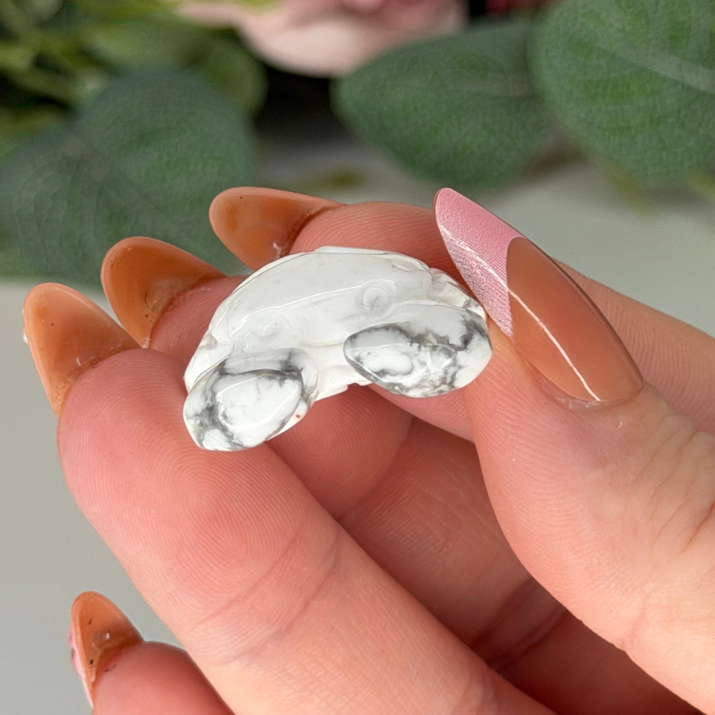 Howlite Crab