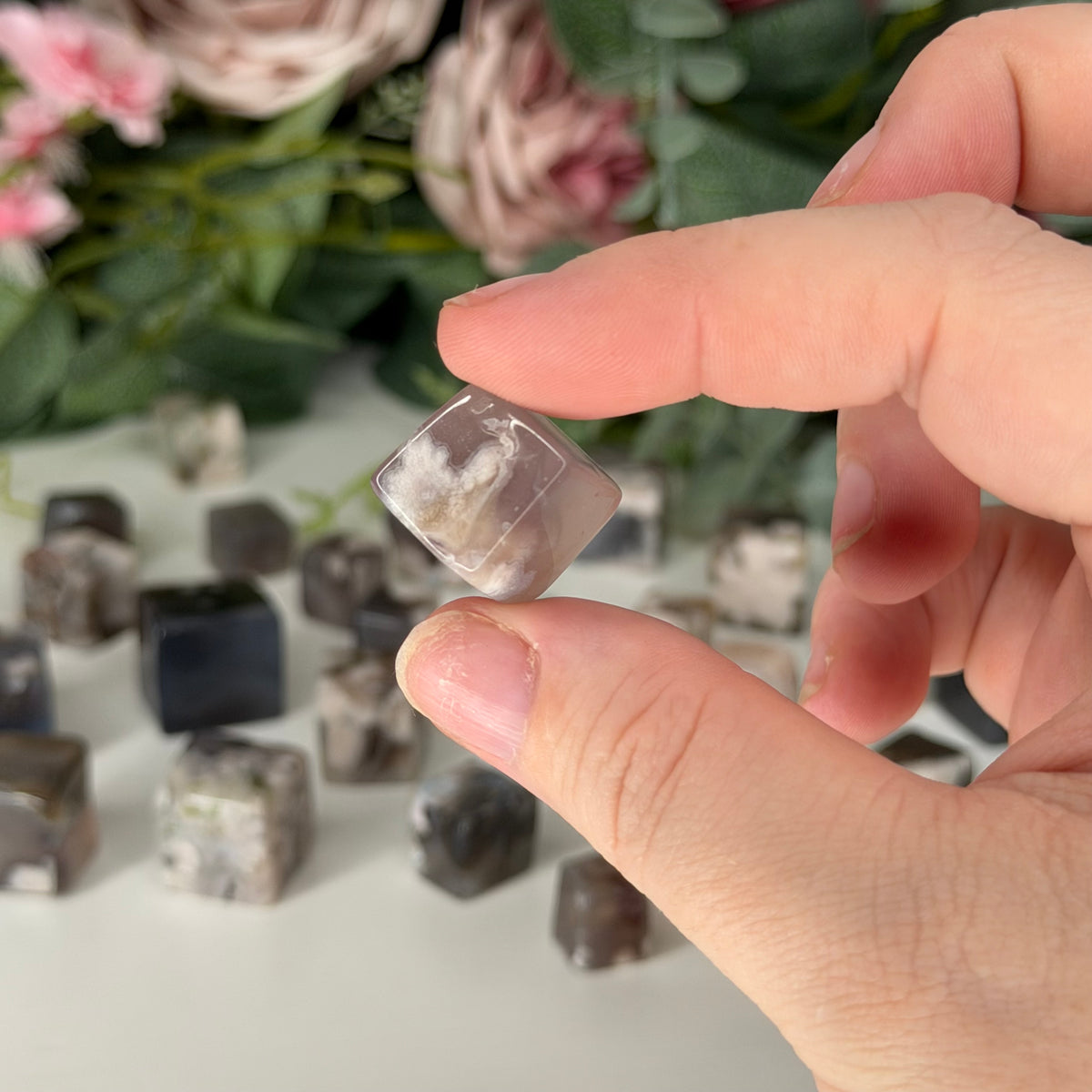 Black Flower Agate Mini Cubes