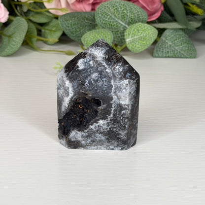 Blue Plume Agate Domino Towers