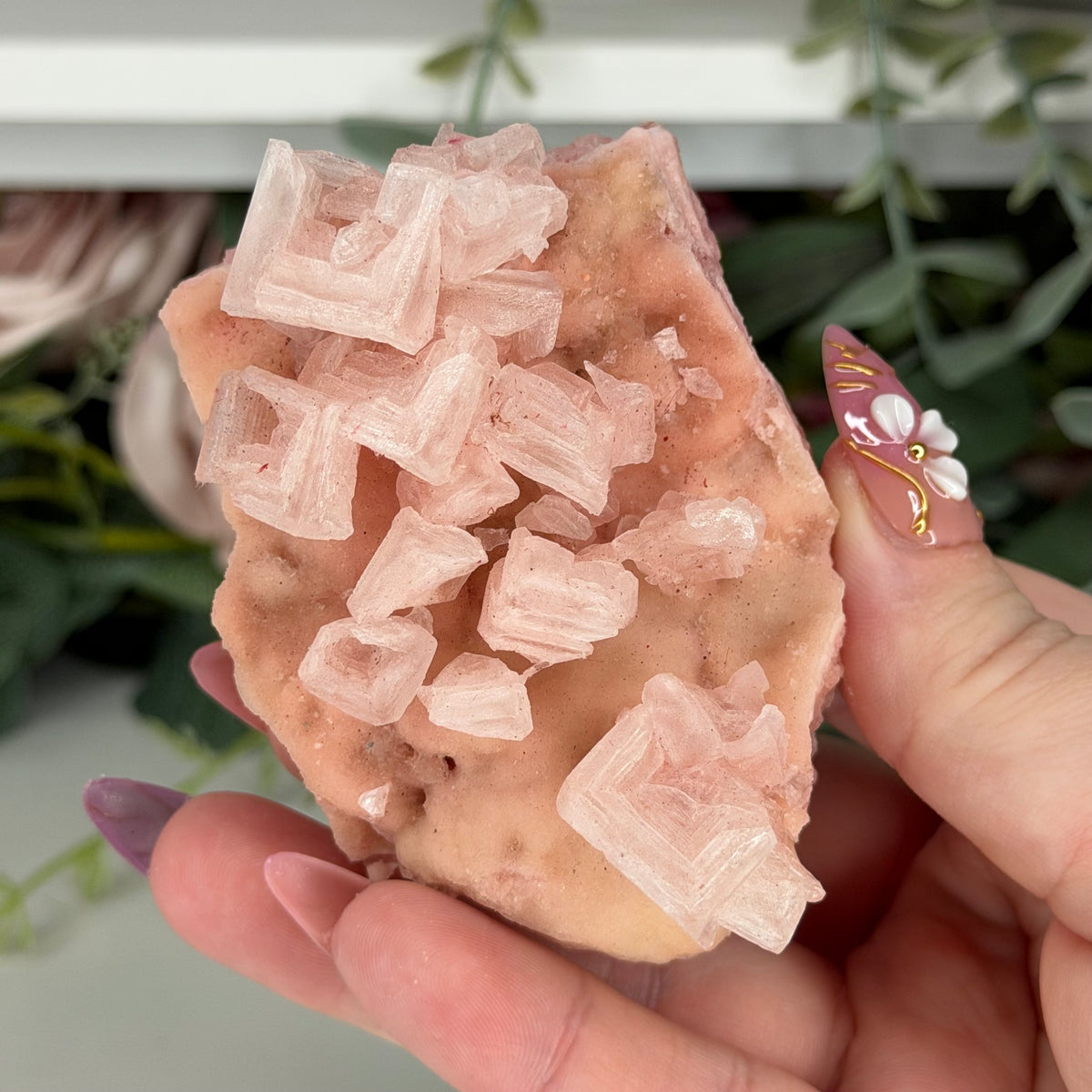 Pink Halite (Stand Included)