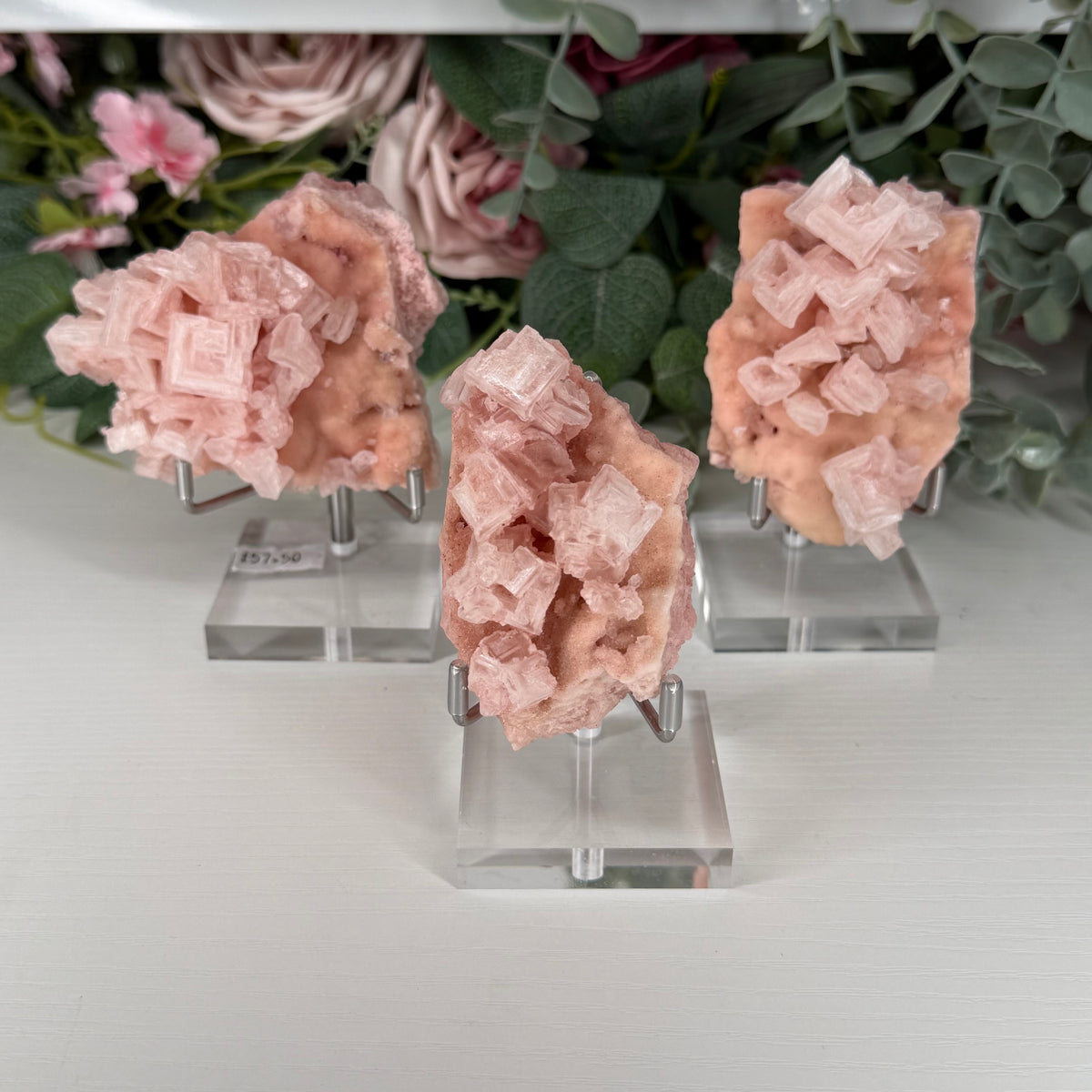Pink Halite (Stand Included)