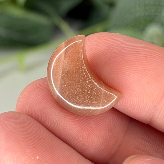 Mini Peach Moonstone Moon