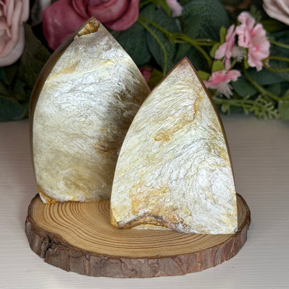 Gold Mica Teardrop (Imperfect)