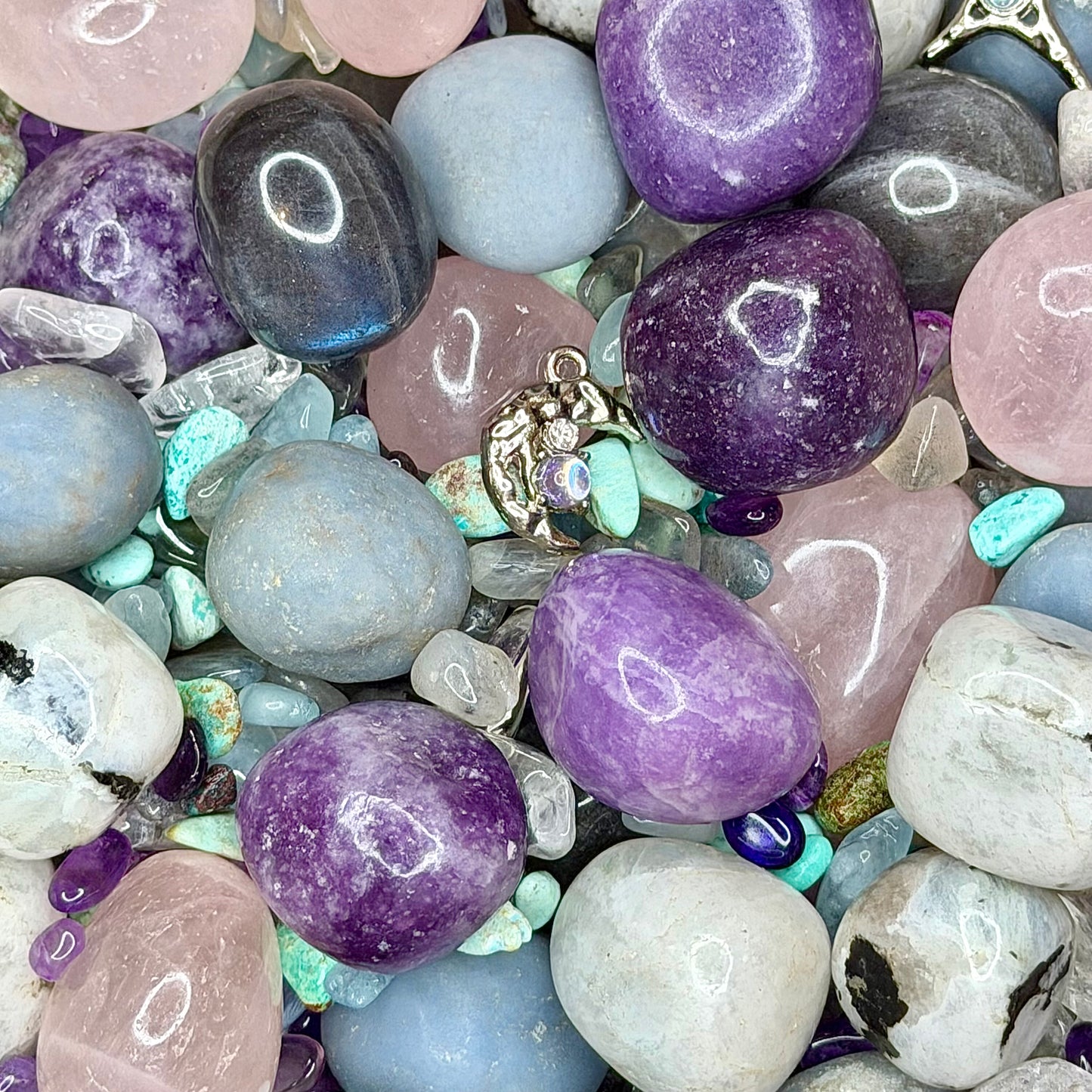 Pisces Zodiac Crystal Confetti Scoop (200g)