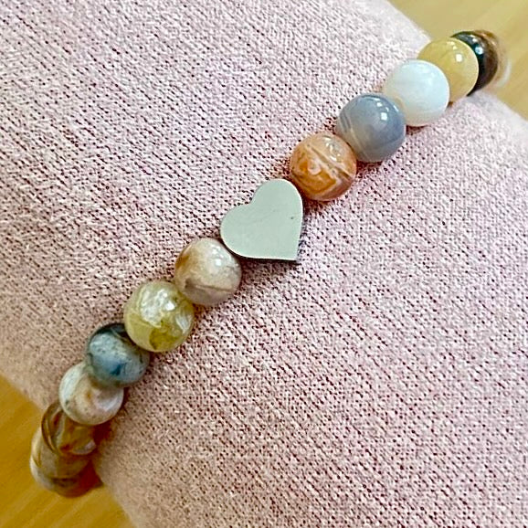Bamboo Leaf Agate Bracelet with Heart Charm (6mn)