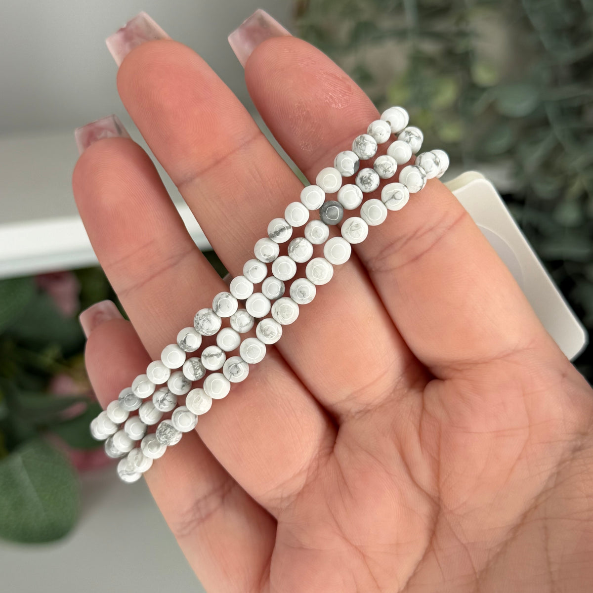 Howlite Bracelet (4mm)