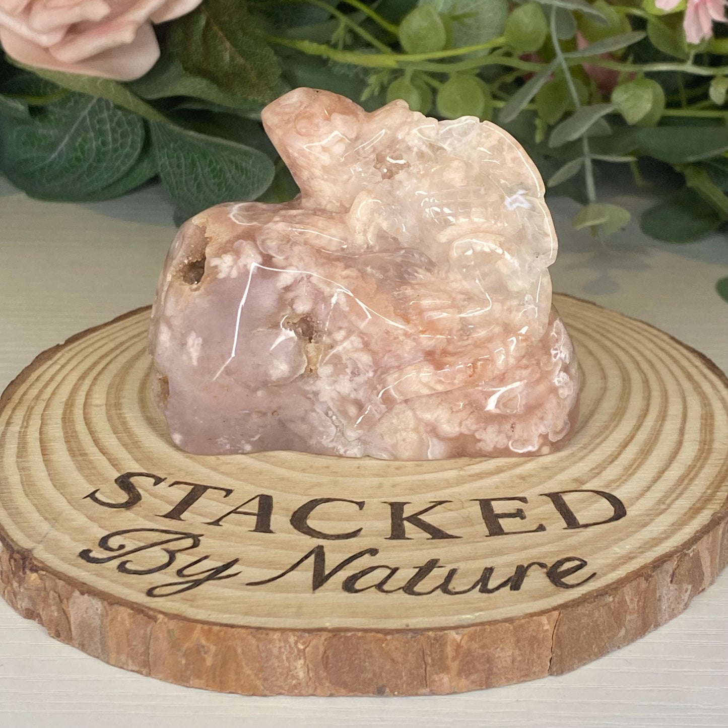 Pink Amethyst with Flower Agate Lizard On A Rock Carving