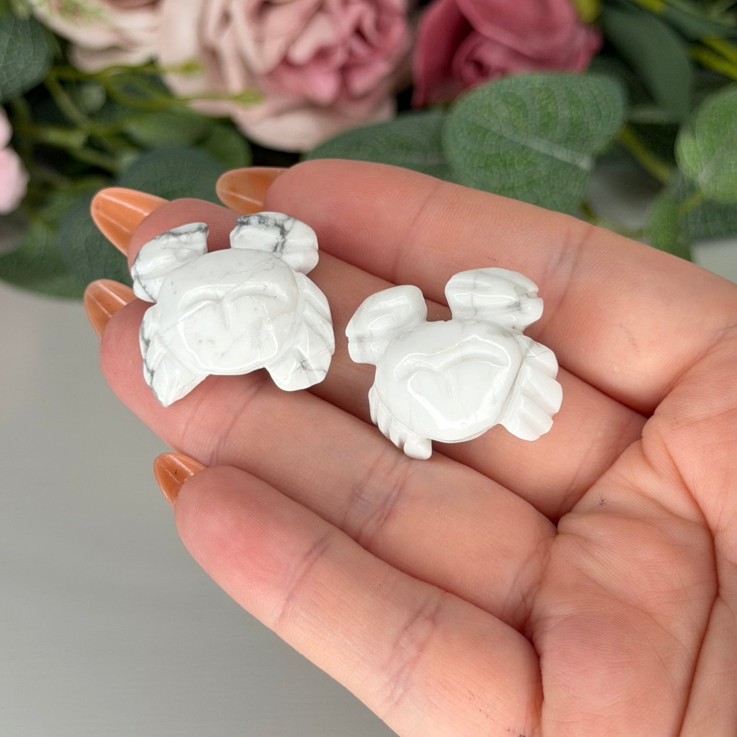 Howlite Crab
