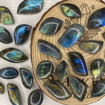 Labradorite Leaf (Intuitively Chosen)