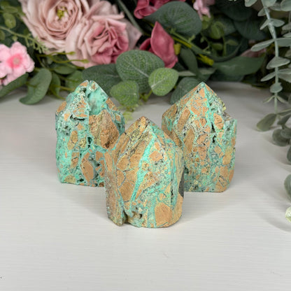 Smithsonite Domino Towers